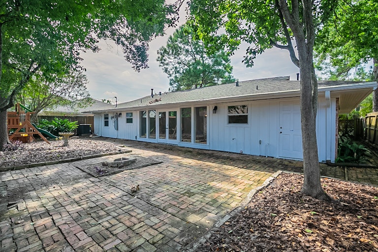 Photo 28 of 29 - 5822 Imogene St, Houston, TX 77074