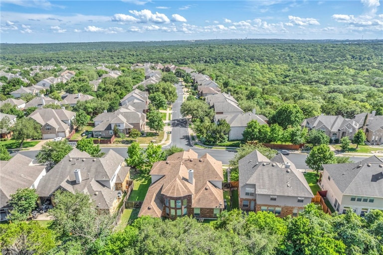 Photo 39 of 40 - 10301 Chestnut Ridge Rd, Austin, TX 78726