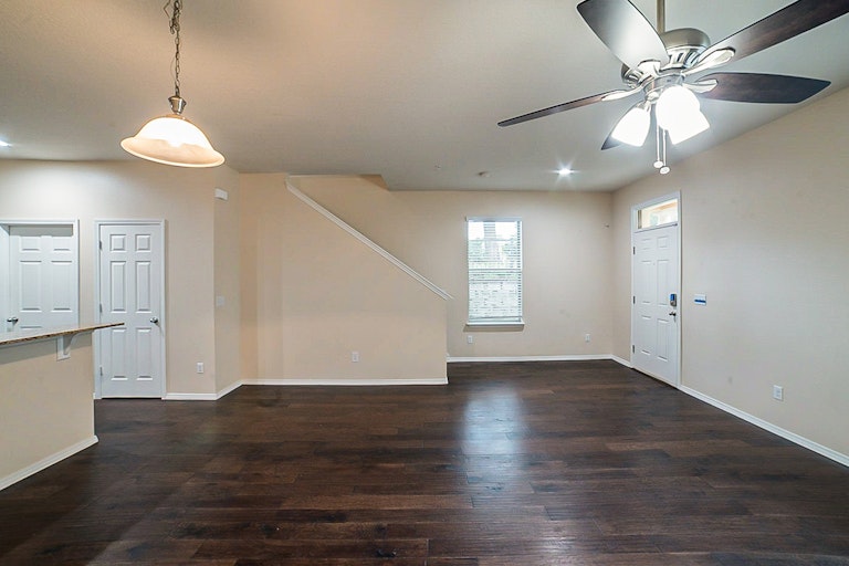 Photo 5 of 14 - 226 Silverglen Ln, Altamonte Springs, FL 32714