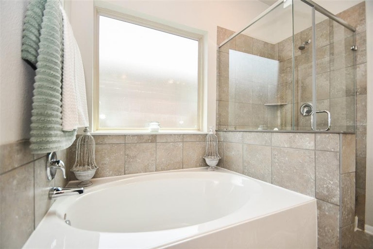 Photo 23 of 37 - 5206 Rue Dela Croix Dr, Katy, TX 77493