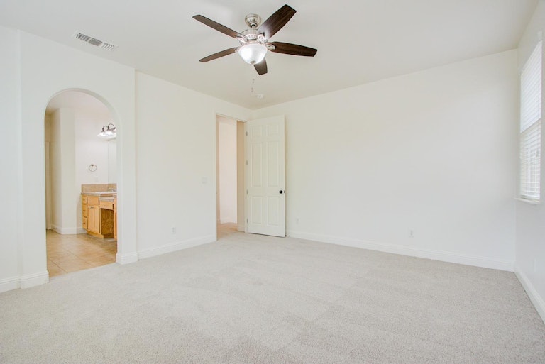 Photo 15 of 27 - 4018 Pinoche Peak Way, Rancho Cordova, CA 95742