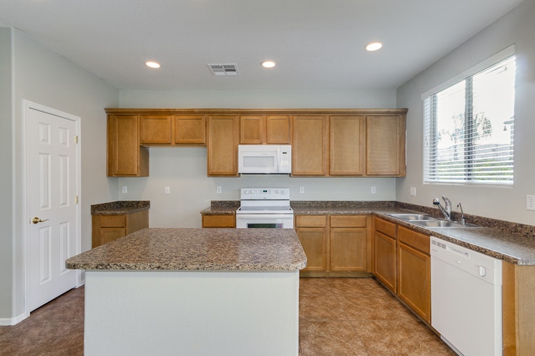 Photo 4 of 31 - 4187 E Karsten Dr, Chandler, AZ 85249