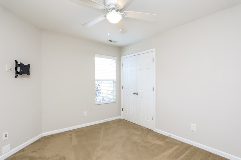 Photo 21 of 25 - 346 Anterbury Dr, Apex, NC 27502