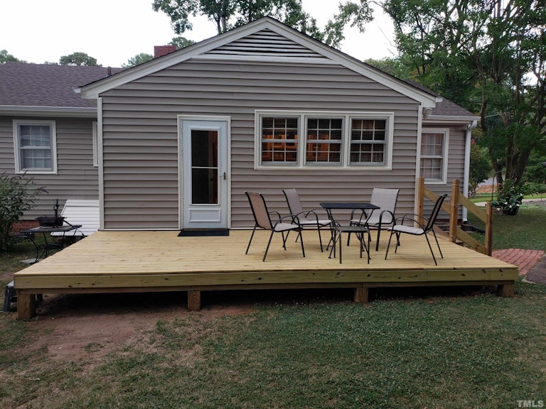Photo 3 of 20 - 822 Union St, Cary, NC 27511