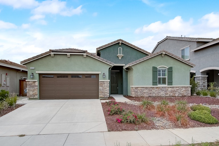 Photo 1 of 33 - 1818 Veneto Way, Lincoln, CA 95648