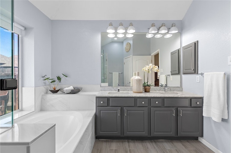Photo 25 of 32 - 1104 Terra St, Round Rock, TX 78665