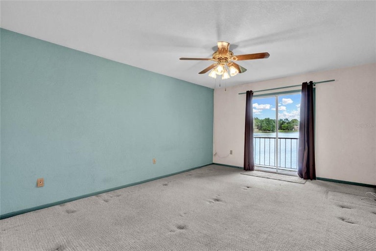 Photo 11 of 23 - 536 Orange Dr #26, Altamonte Springs, FL 32701