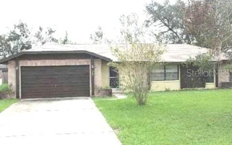 Photo 1 of 1 - 557 Chestnut Ct, Deltona, FL 32725