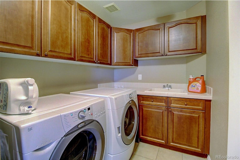 Photo 32 of 39 - 7339 S Ukraine St, Aurora, CO 80016