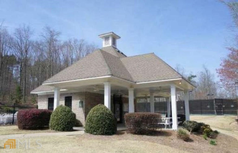 Photo 35 of 37 - 3235 Goldmist Dr, Buford, GA 30519