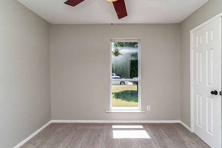 Photo 21 of 23 - 638 Michael Dr, Grand Prairie, TX 75052