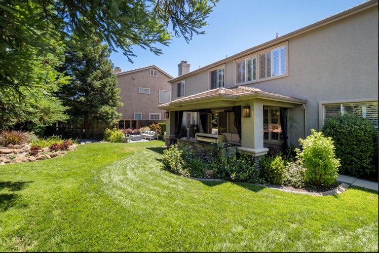 Photo 30 of 49 - 309 Fieldbrook Ct, Roseville, CA 95747
