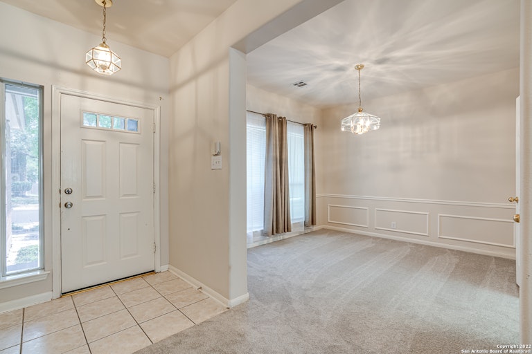 Photo 8 of 32 - 6518 Pecan Acres, San Antonio, TX 78240