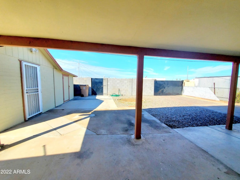 Photo 37 of 42 - 11122 W Connecticut Ave, Youngtown, AZ 85363