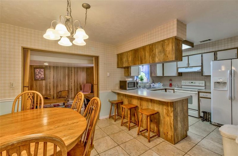 Photo 19 of 37 - 2202 Whitney Pl, Valrico, FL 33594