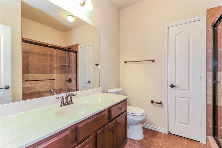 Photo 20 of 25 - 1629 Signature Dr, Weatherford, TX 76087