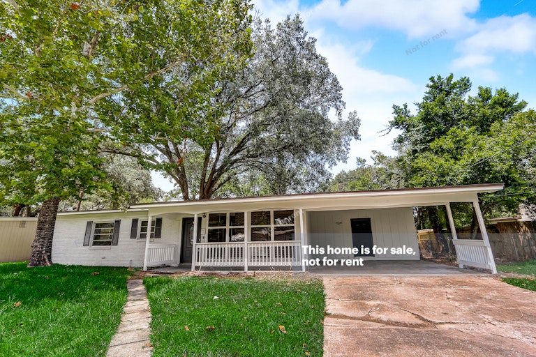 Photo 10 of 30 - 8615 Bengalin Ave, Jacksonville, FL 32211