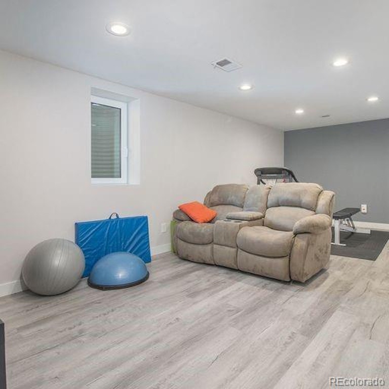 Photo 19 of 30 - 6903 S Jackson Way, Centennial, CO 80122