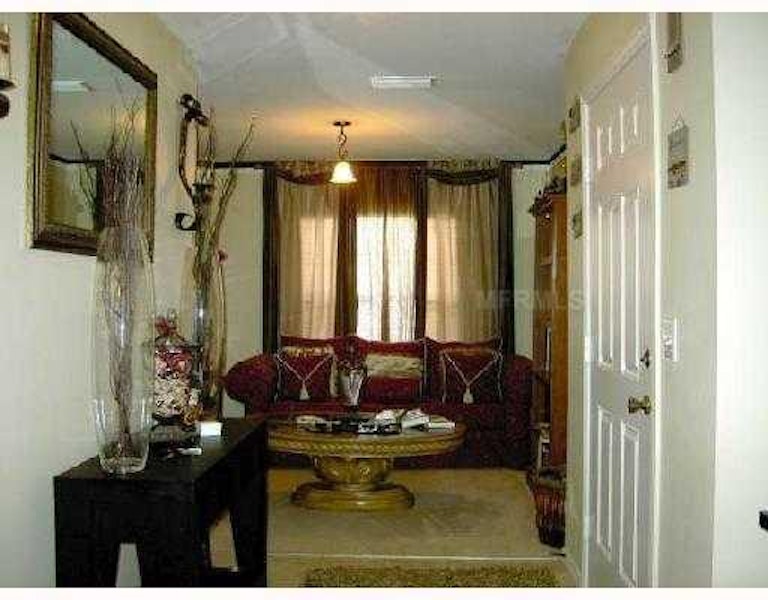 Photo 2 of 7 - 2641 Edgewater Falls Dr, Brandon, FL 33511