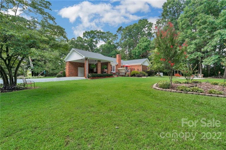 Photo 36 of 39 - 333 Clontz Rd, Indian Trail, NC 28079