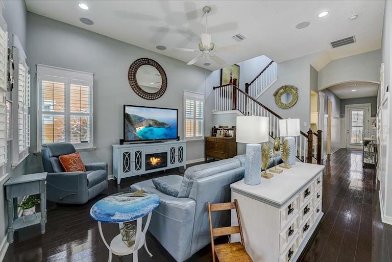 Photo 5 of 64 - 511 Winterside Dr, Apollo Beach, FL 33572