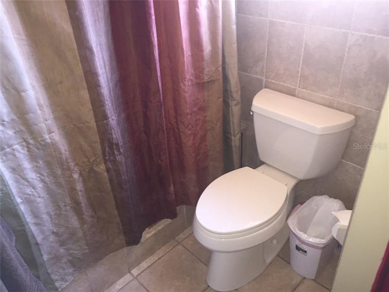 Photo 9 of 24 - 22250 Weeks Blvd, Land O Lakes, FL 34639