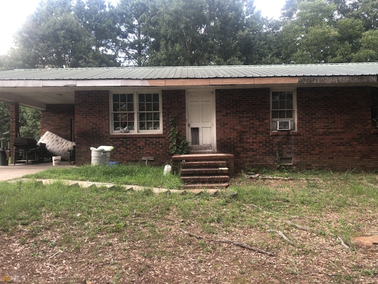 Photo 1 of 1 - 198 E Wright St, Winder, GA 30680