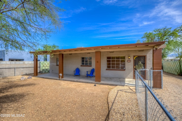 Photo 1 of 40 - 4649 E 16th St, Tucson, AZ 85711