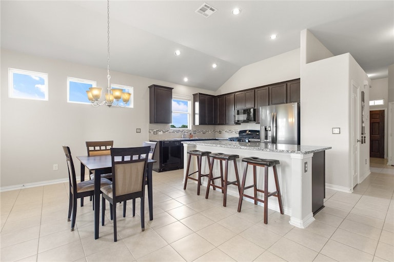 Photo 6 of 32 - 227 Volterra Cv, Georgetown, TX 78628