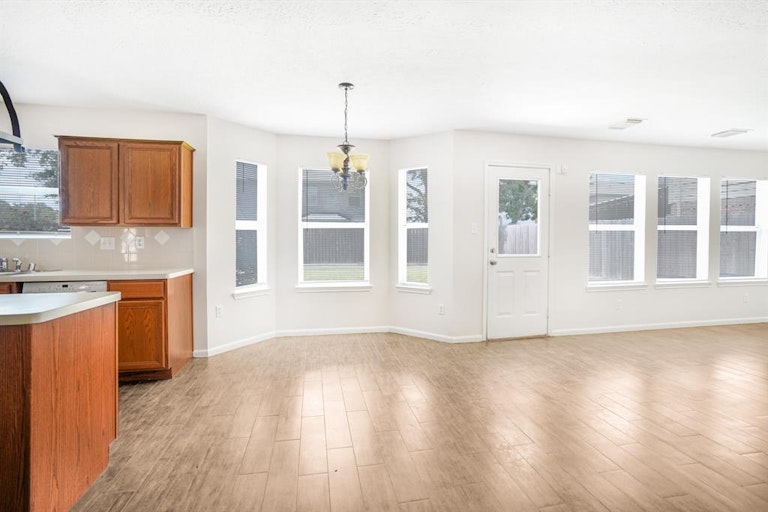 Photo 20 of 42 - 403 Mystic Glen Loop, Kingwood, TX 77339