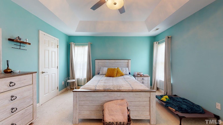 Photo 28 of 40 - 6209 Sparkling Brook Dr, Raleigh, NC 27616