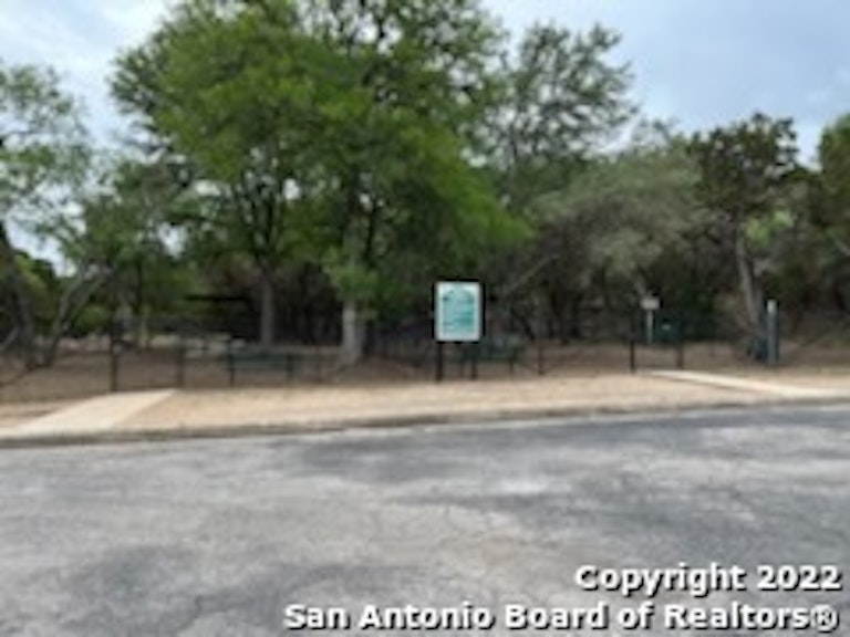 Photo 38 of 51 - 10935 Hamlen Park Dr S, San Antonio, TX 78249