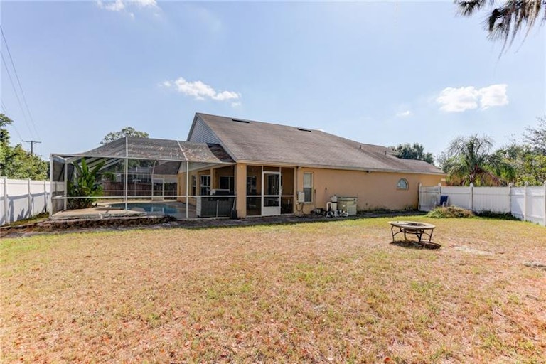 Photo 25 of 25 - 13733 Antler Point Dr, Tampa, FL 33626