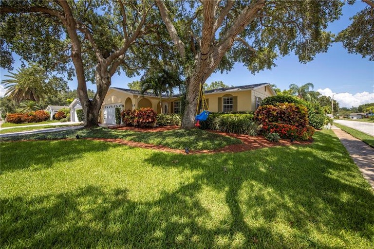 Photo 38 of 47 - 6041 16th Ln NE, Saint Petersburg, FL 33703