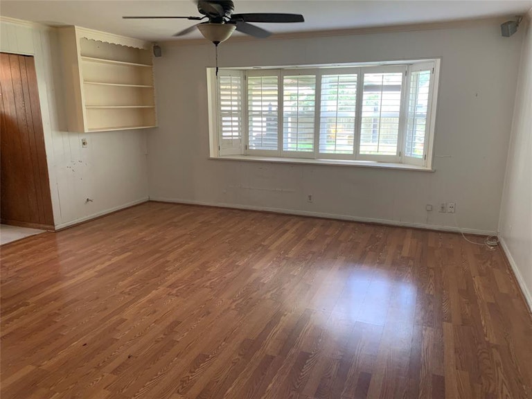 Photo 11 of 24 - 1813 Laurel Oaks Dr, Richmond, TX 77469