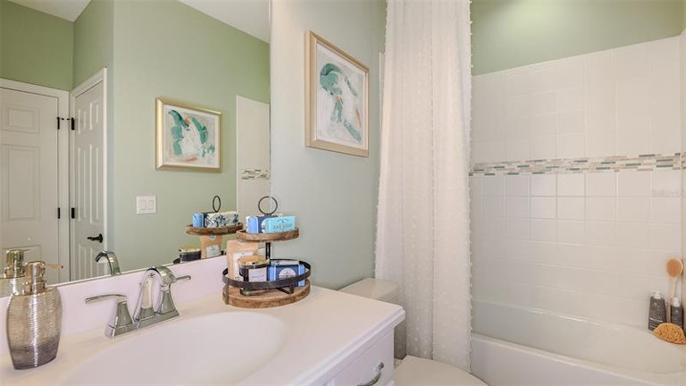Photo 16 of 19 - 10537 Tranquil Meadow Loop, Riverview, FL 33569