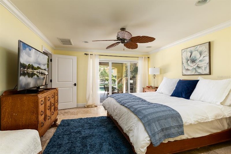 Photo 19 of 60 - 145 Bay Point Dr NE, Saint Petersburg, FL 33704