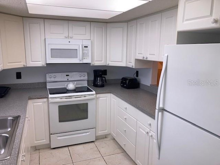 Photo 8 of 19 - 1531 Placida Rd #101, Englewood, FL 34223