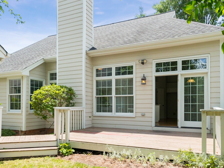 Photo 5 of 29 - 106 Cromwell Ct, Cary, NC 27513