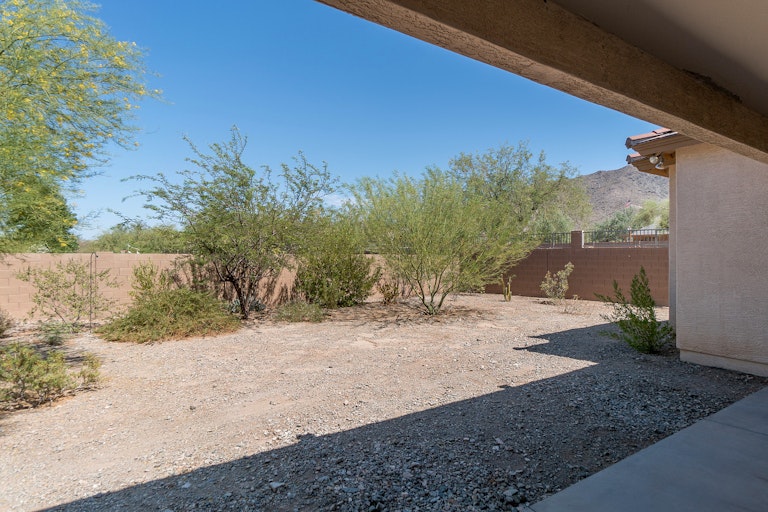 Photo 6 of 22 - 9817 S 26th Ln, Phoenix, AZ 85041
