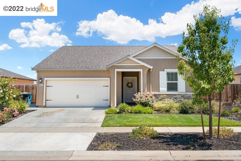 Photo 1 of 26 - 5561 Glowhaven St, Marysville, CA 95901