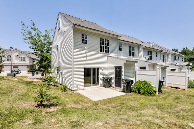Photo 23 of 25 - 1401 Plexor Ln, Knightdale, NC 27545