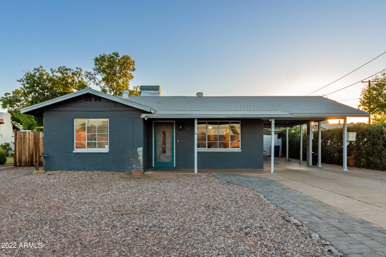 Photo 18 of 40 - 556 N Horne, Mesa, AZ 85203