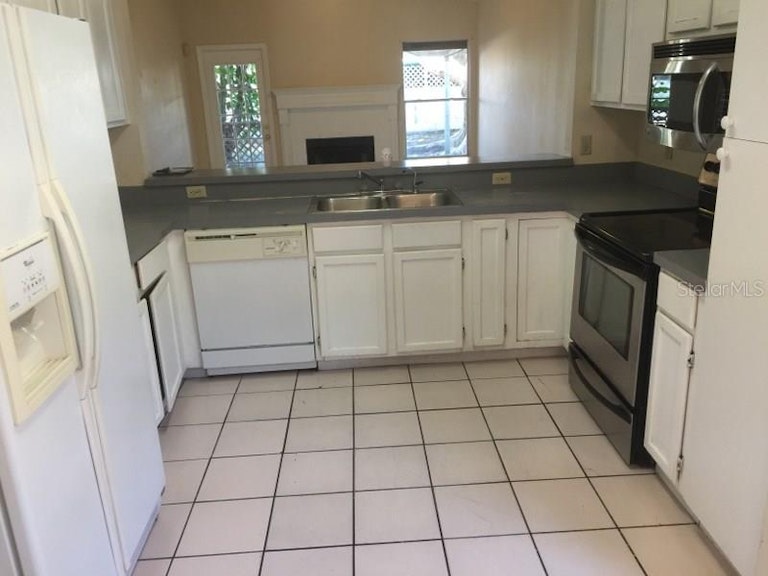 Photo 5 of 11 - 2871 Burwood Ave, Orlando, FL 32837