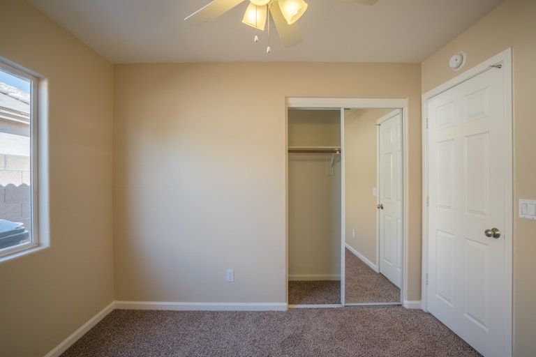 Photo 17 of 24 - 3564 W Tina Ln, Glendale, AZ 85310