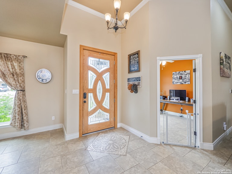 Photo 6 of 49 - 834 Lodge Creek Dr, New Braunfels, TX 78132