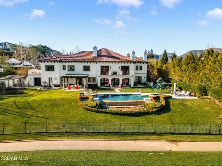 Photo 69 of 80 - 208 W Stafford Rd, Thousand Oaks, CA 91361