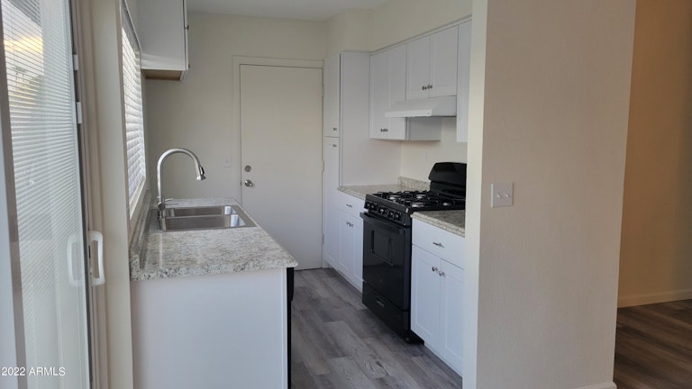 Photo 8 of 20 - 2228 W Danbury Rd, Phoenix, AZ 85023