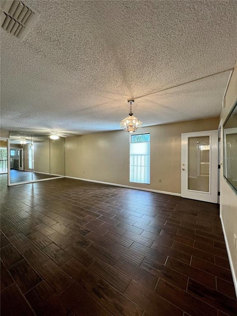 Photo 39 of 55 - 1823 Village Ct #1823, Mulberry, FL 33860