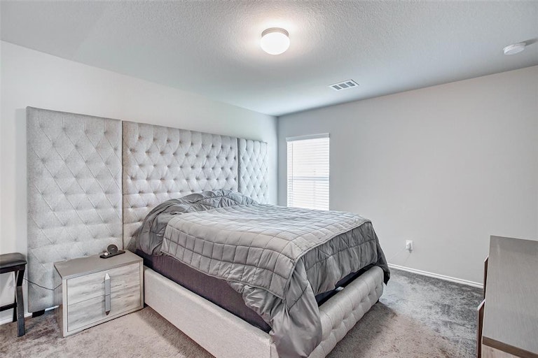 Photo 15 of 42 - 23330 Dovetail Colony Ct, Katy, TX 77493